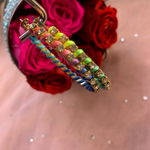 Hoop earrings - Picture 4 of 4